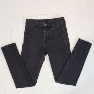 H&M black skinny ankle jeans